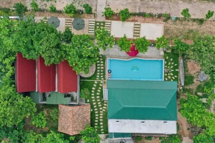 Restful River Homestay *