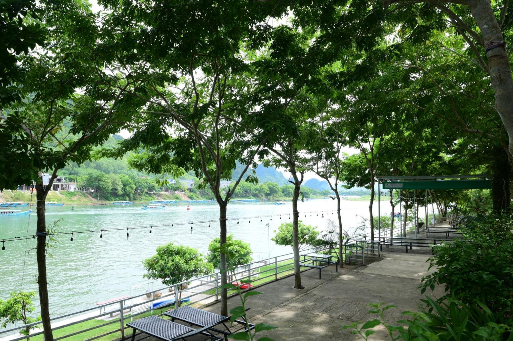 Restful River Homestay Phong Nha