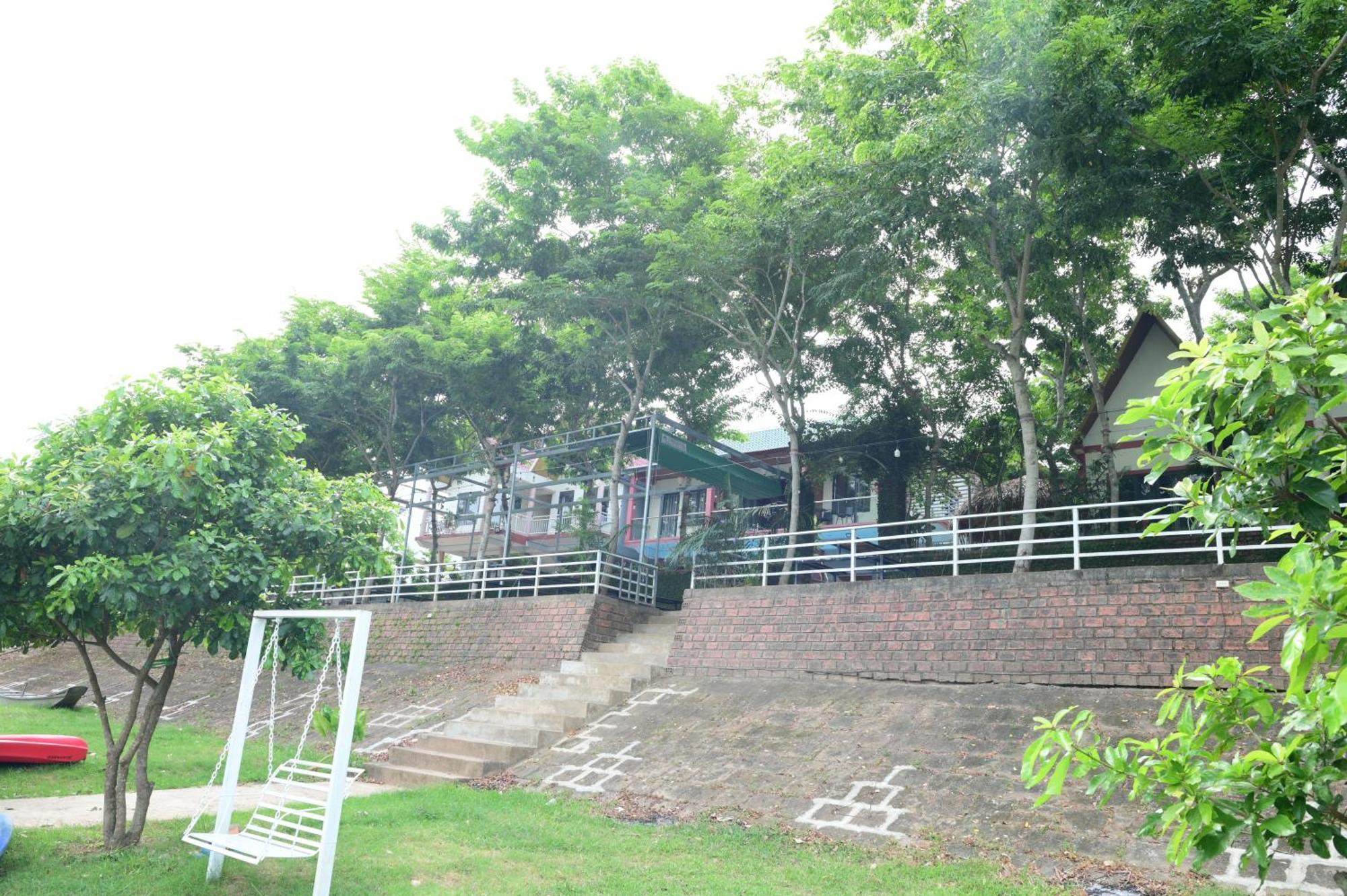Homestay Restful River *
