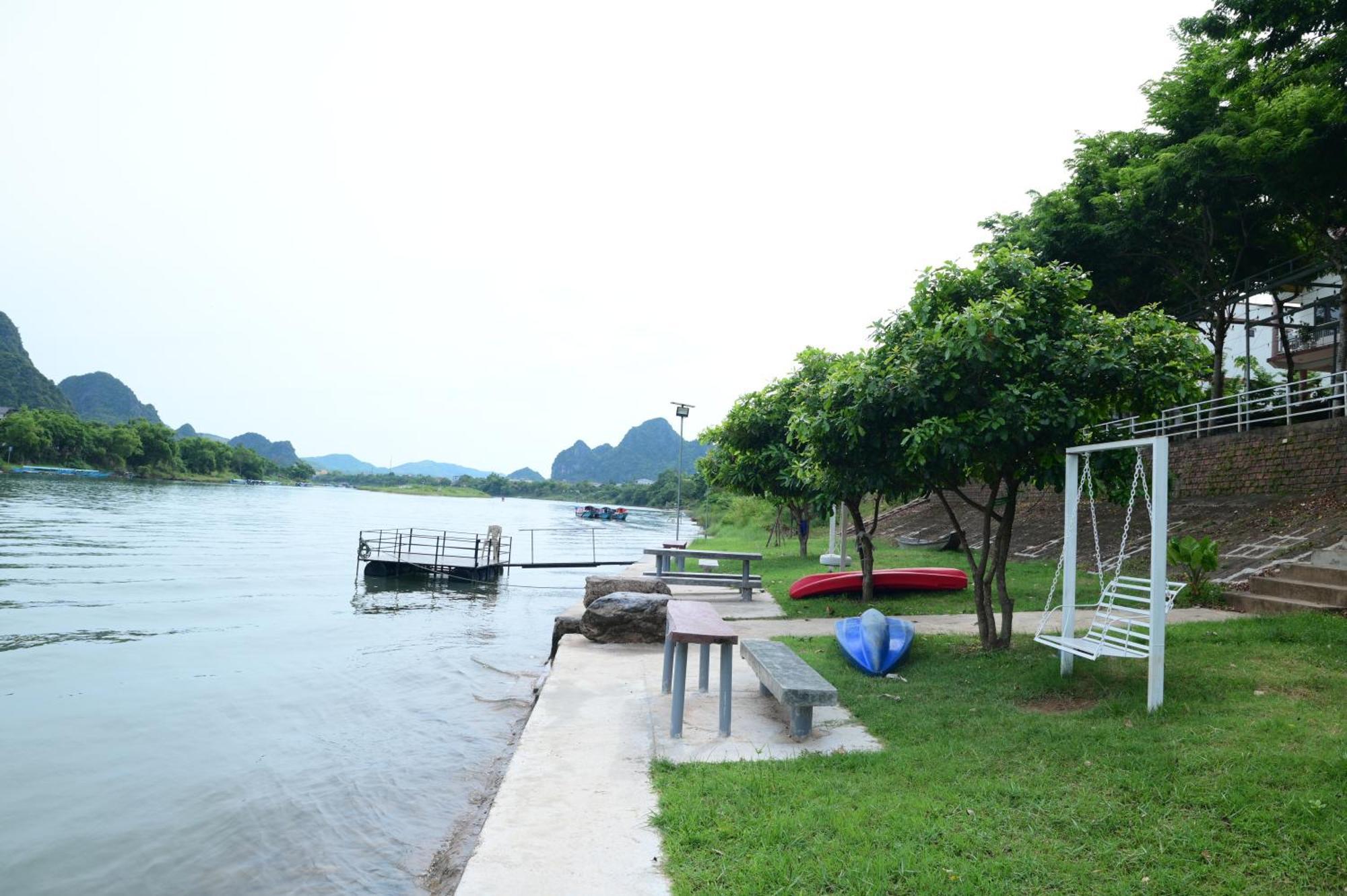 Homestay Restful River *