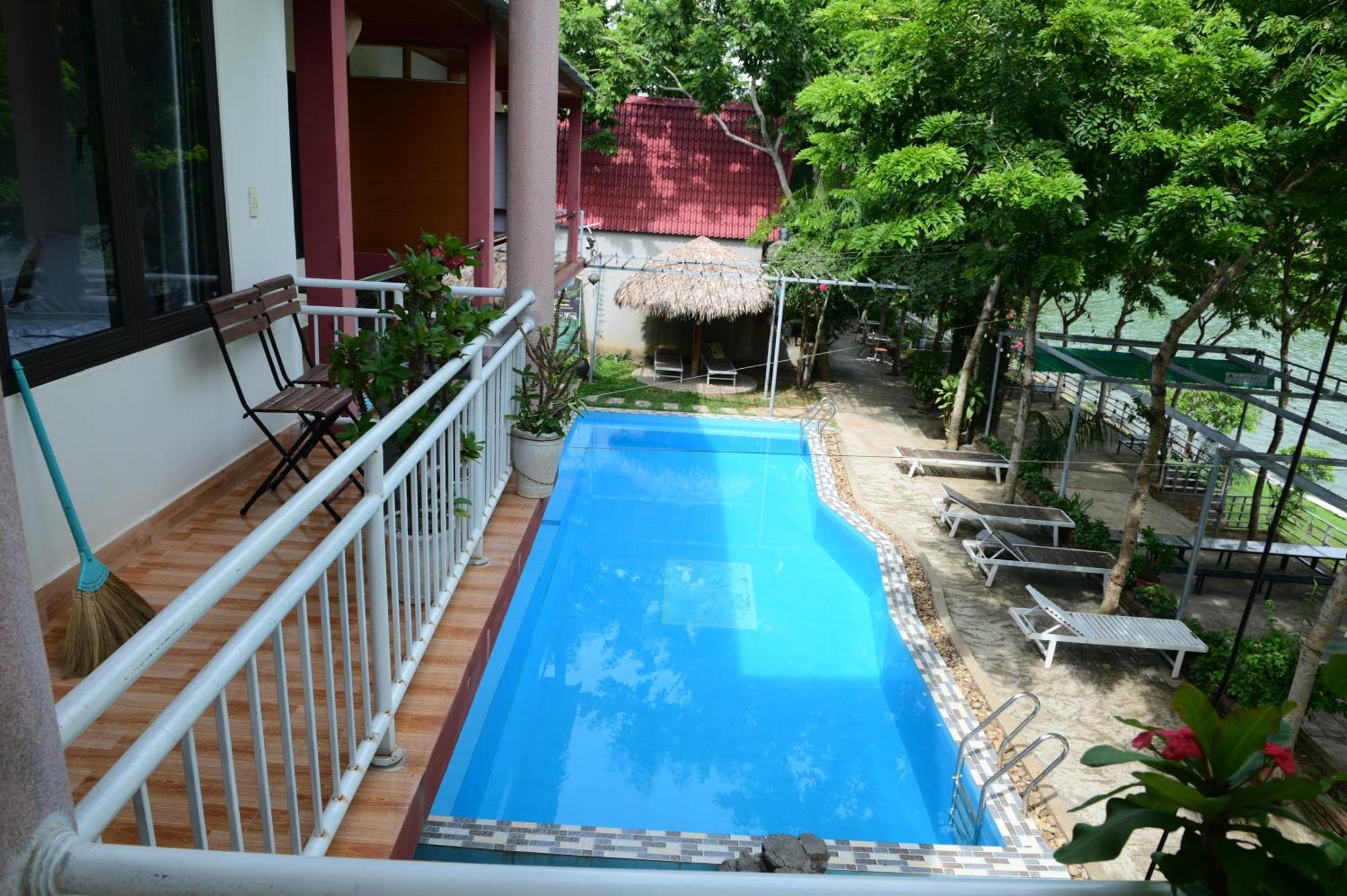 Restful River Homestay