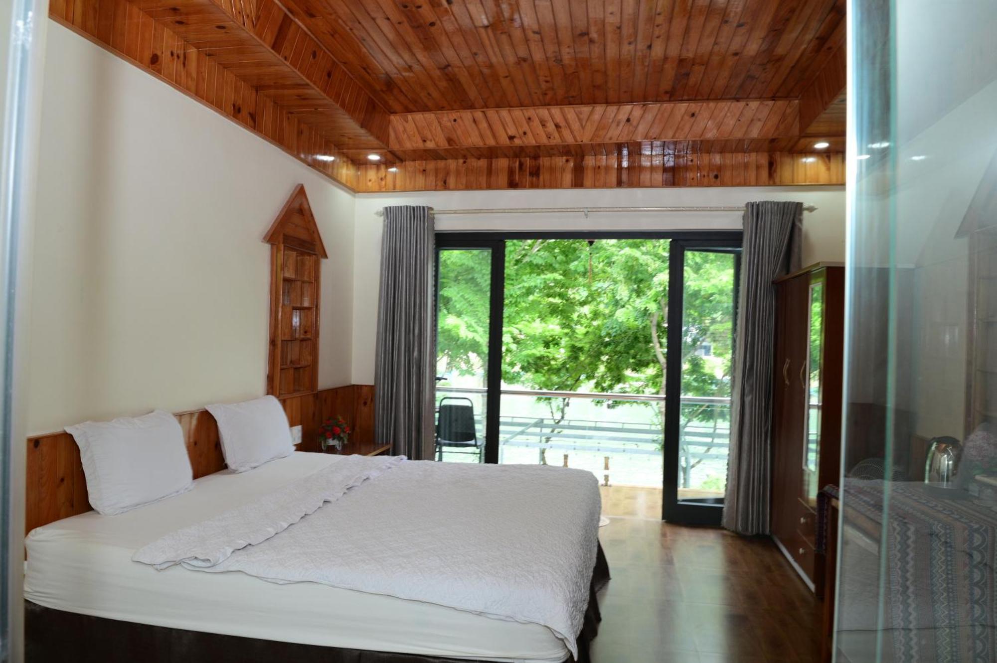 Restful River Homestay Phong Nha