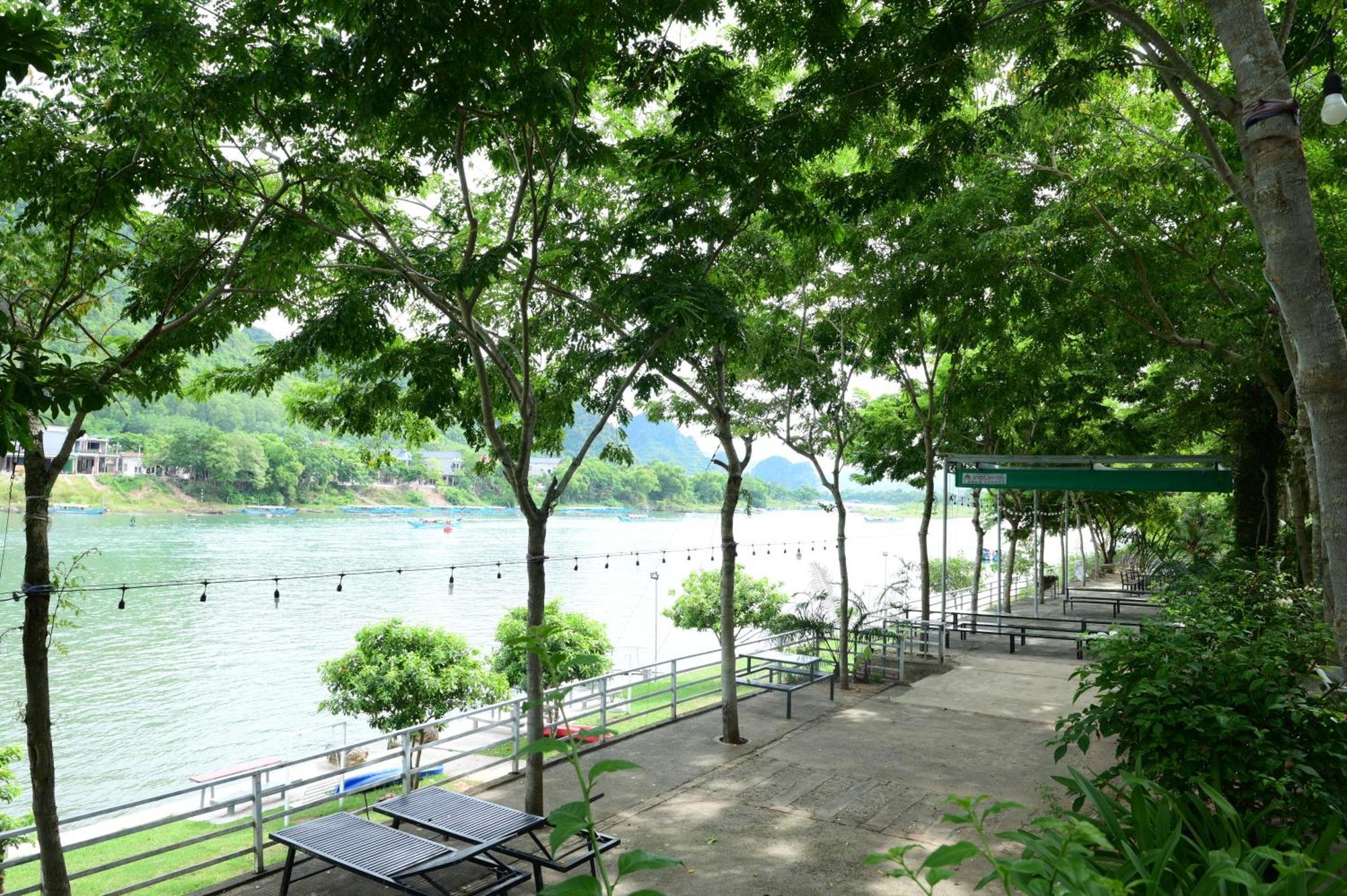 Homestay Restful River *
